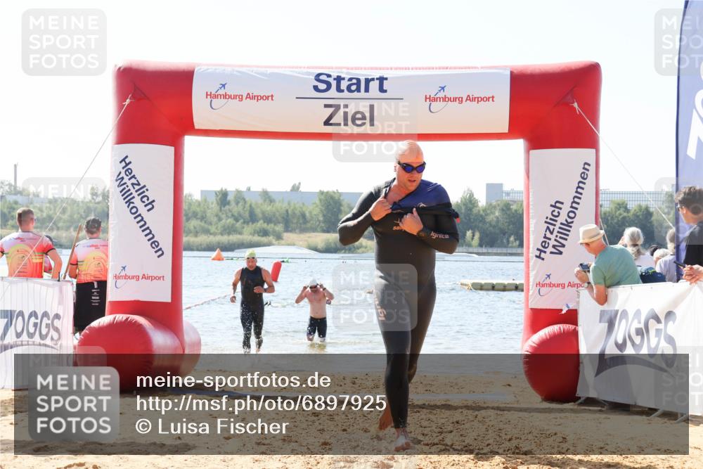 01.09.2024 - 17. Tribühne Triathlon Luisa Fischer http://msf.ph/oto/6897925 01.09.2024 11:43:06 Schwimmen 658, 672, 686 meine-sportfotos.de
