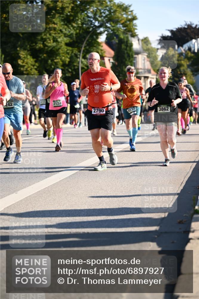 01.09.2024 - BARMER Alsterlauf Dr. Thomas Lammeyer http://msf.ph/oto/6897927 01.09.2024 09:36:05 Laufen 242, 2122, 2790, 4537, 3862 meine-sportfotos.de