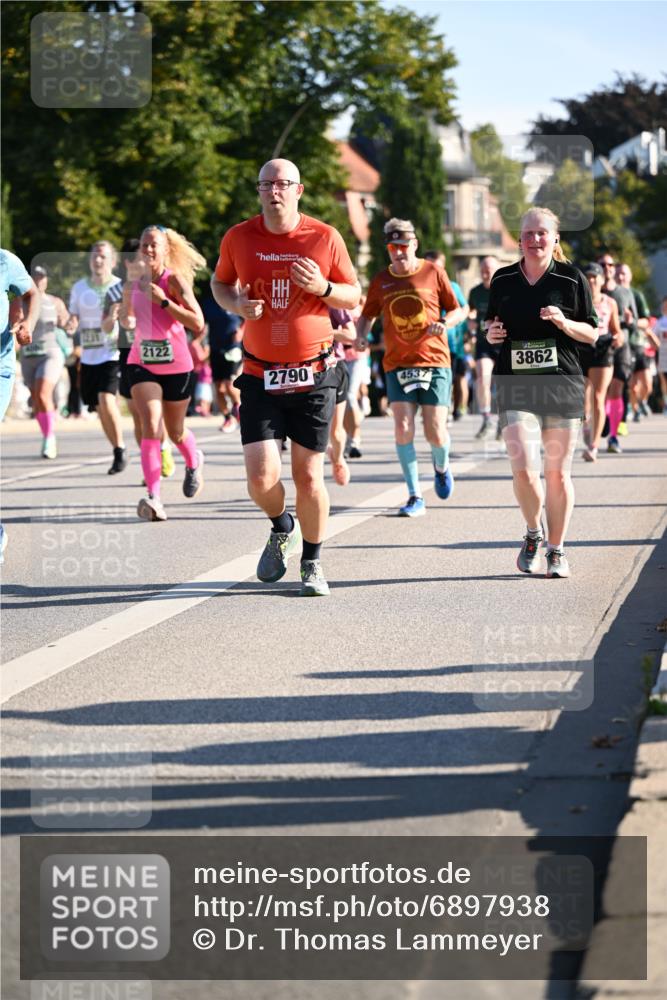 01.09.2024 - BARMER Alsterlauf Dr. Thomas Lammeyer http://msf.ph/oto/6897938 01.09.2024 09:36:06 Laufen 1231, 2122, 2790, 3862, 4537 meine-sportfotos.de