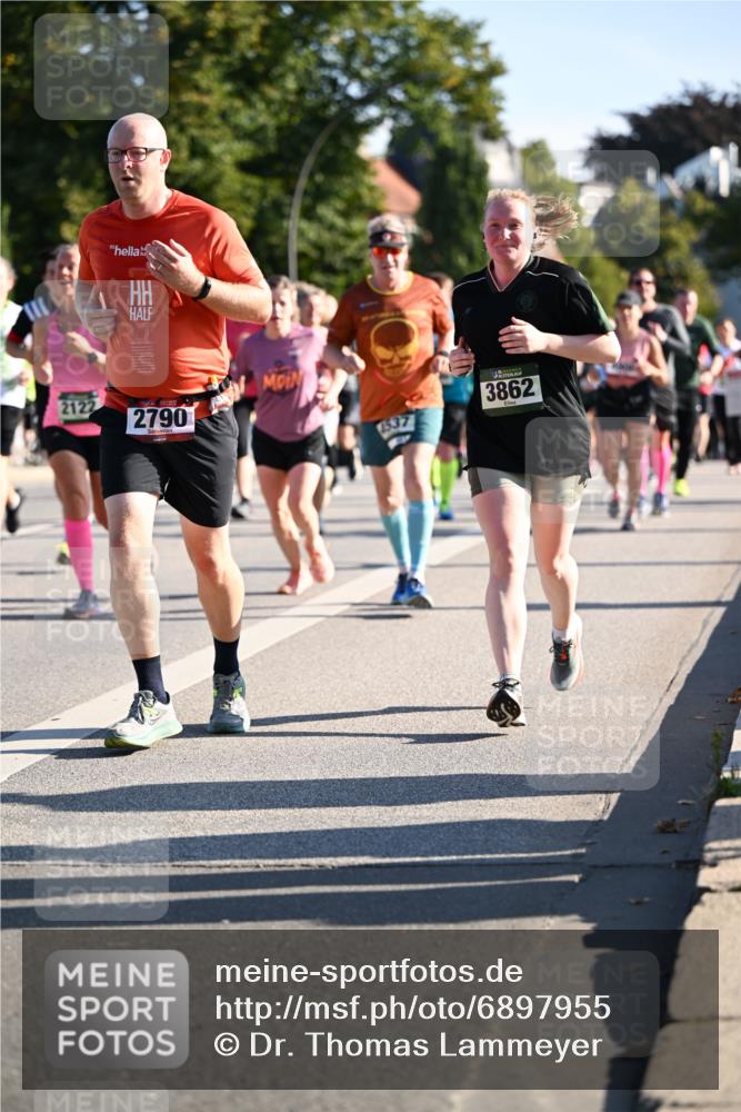 01.09.2024 - BARMER Alsterlauf Dr. Thomas Lammeyer http://msf.ph/oto/6897955 01.09.2024 09:36:07 Laufen 2122, 2790, 3862, 1537 meine-sportfotos.de