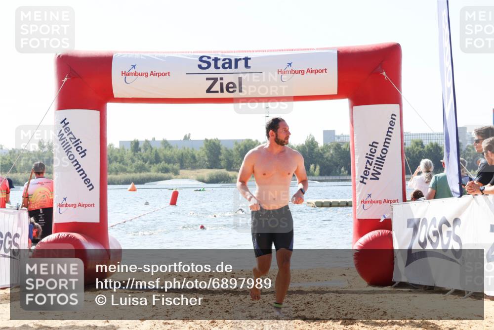 01.09.2024 - 17. Tribühne Triathlon Luisa Fischer http://msf.ph/oto/6897989 01.09.2024 11:43:17 Schwimmen 658, 672 meine-sportfotos.de