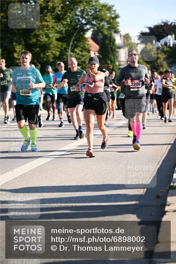 01.09.2024 - BARMER Alsterlauf Dr. Thomas Lammeyer http://msf.ph/oto/6898002 01.09.2024 09:36:10 Laufen 2024, 4980, 46, 906, 581, 2208, 2206 meine-sportfotos.de