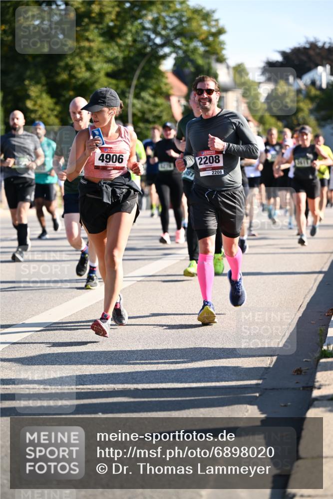 01.09.2024 - BARMER Alsterlauf Dr. Thomas Lammeyer http://msf.ph/oto/6898020 01.09.2024 09:36:11 Laufen 4906, 2208, 2208 meine-sportfotos.de