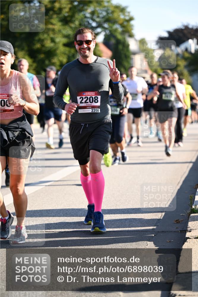 01.09.2024 - BARMER Alsterlauf Dr. Thomas Lammeyer http://msf.ph/oto/6898039 01.09.2024 09:36:12 Laufen 00, 135, 2208, 2208 meine-sportfotos.de