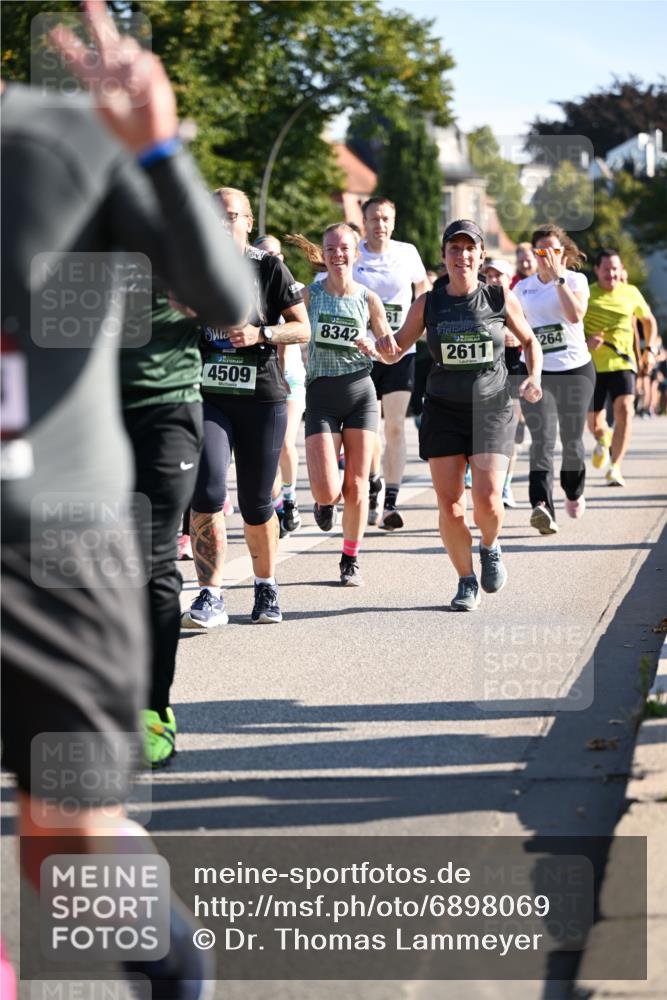01.09.2024 - BARMER Alsterlauf Dr. Thomas Lammeyer http://msf.ph/oto/6898069 01.09.2024 09:36:13 Laufen 4509, 8342, 61, 2611, 264 meine-sportfotos.de