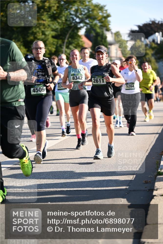 01.09.2024 - BARMER Alsterlauf Dr. Thomas Lammeyer http://msf.ph/oto/6898077 01.09.2024 09:36:13 Laufen 4509, 8342, 2611, 83, 5264 meine-sportfotos.de