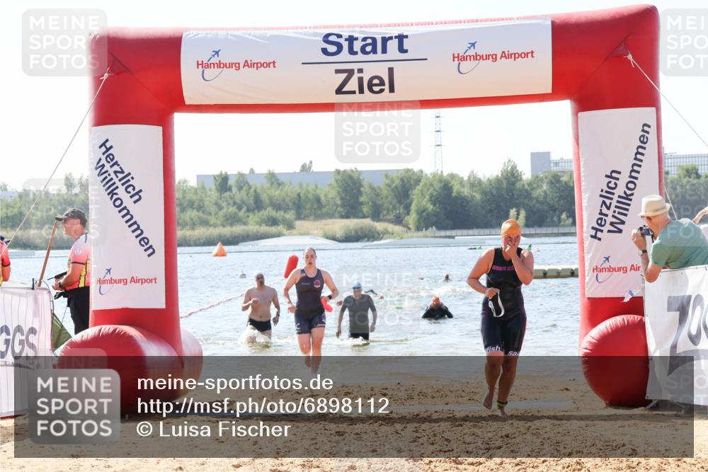 01.09.2024 - 17. Tribühne Triathlon Luisa Fischer http://msf.ph/oto/6898112 01.09.2024 11:43:52 Schwimmen 177, 630 meine-sportfotos.de