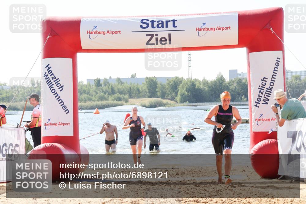 01.09.2024 - 17. Tribühne Triathlon Luisa Fischer http://msf.ph/oto/6898121 01.09.2024 11:43:52 Schwimmen 177, 630 meine-sportfotos.de
