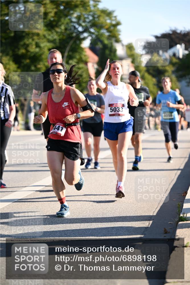 01.09.2024 - BARMER Alsterlauf Dr. Thomas Lammeyer http://msf.ph/oto/6898198 01.09.2024 09:36:25 Laufen 441, 5033 meine-sportfotos.de
