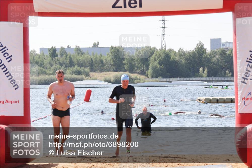 01.09.2024 - 17. Tribühne Triathlon Luisa Fischer http://msf.ph/oto/6898200 01.09.2024 11:43:59 Schwimmen 177, 625, 630, 688 meine-sportfotos.de