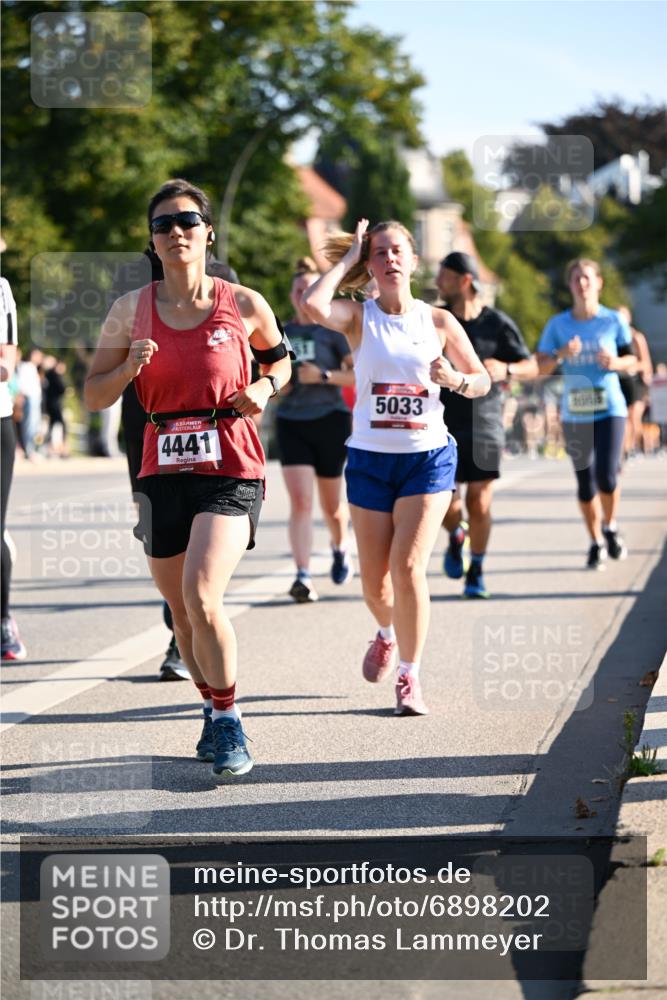 01.09.2024 - BARMER Alsterlauf Dr. Thomas Lammeyer http://msf.ph/oto/6898202 01.09.2024 09:36:25 Laufen 4441, 5033 meine-sportfotos.de