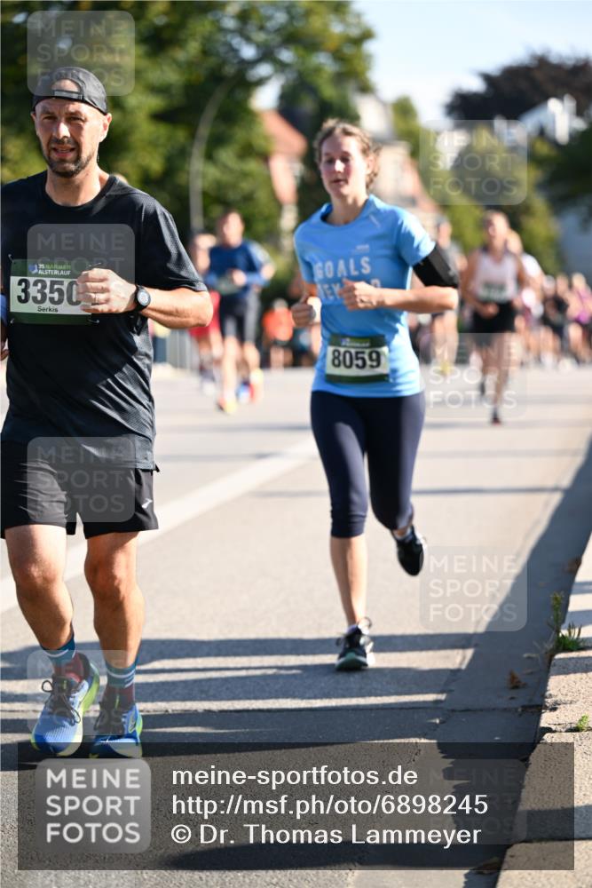 01.09.2024 - BARMER Alsterlauf Dr. Thomas Lammeyer http://msf.ph/oto/6898245 01.09.2024 09:36:27 Laufen 3350, 8059 meine-sportfotos.de