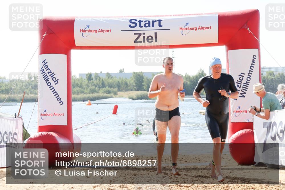 01.09.2024 - 17. Tribühne Triathlon Luisa Fischer http://msf.ph/oto/6898257 01.09.2024 11:44:03 Schwimmen 625, 630, 688 meine-sportfotos.de