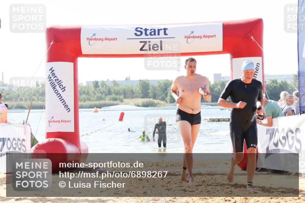 01.09.2024 - 17. Tribühne Triathlon Luisa Fischer http://msf.ph/oto/6898267 01.09.2024 11:44:04 Schwimmen 625, 630, 688 meine-sportfotos.de