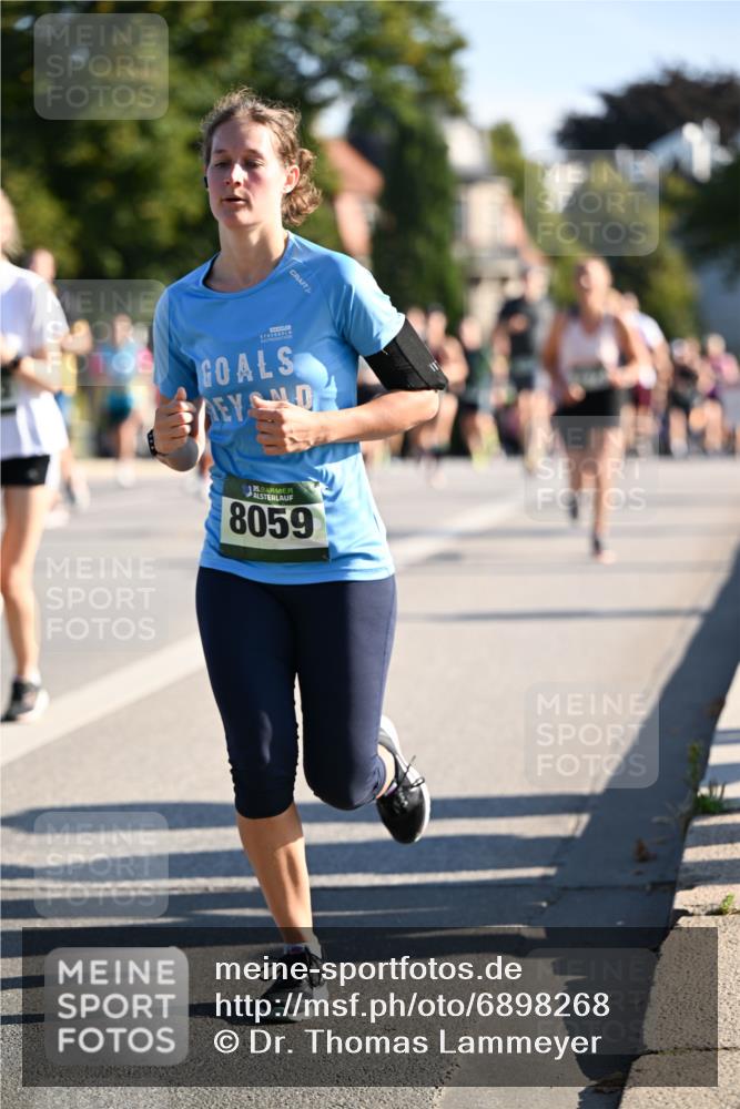 01.09.2024 - BARMER Alsterlauf Dr. Thomas Lammeyer http://msf.ph/oto/6898268 01.09.2024 09:36:28 Laufen 135, 8059 meine-sportfotos.de
