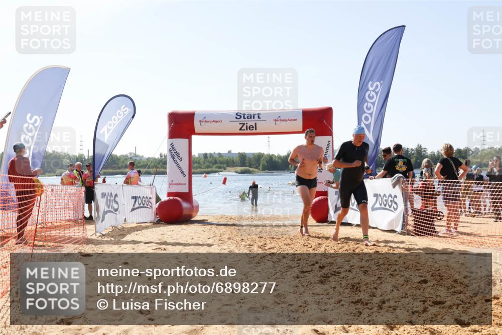 01.09.2024 - 17. Tribühne Triathlon Luisa Fischer http://msf.ph/oto/6898277 01.09.2024 11:44:05 Schwimmen 621, 625, 688 meine-sportfotos.de