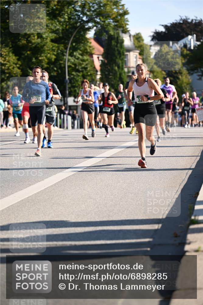 01.09.2024 - BARMER Alsterlauf Dr. Thomas Lammeyer http://msf.ph/oto/6898285 01.09.2024 09:36:29 Laufen 39, 32 meine-sportfotos.de