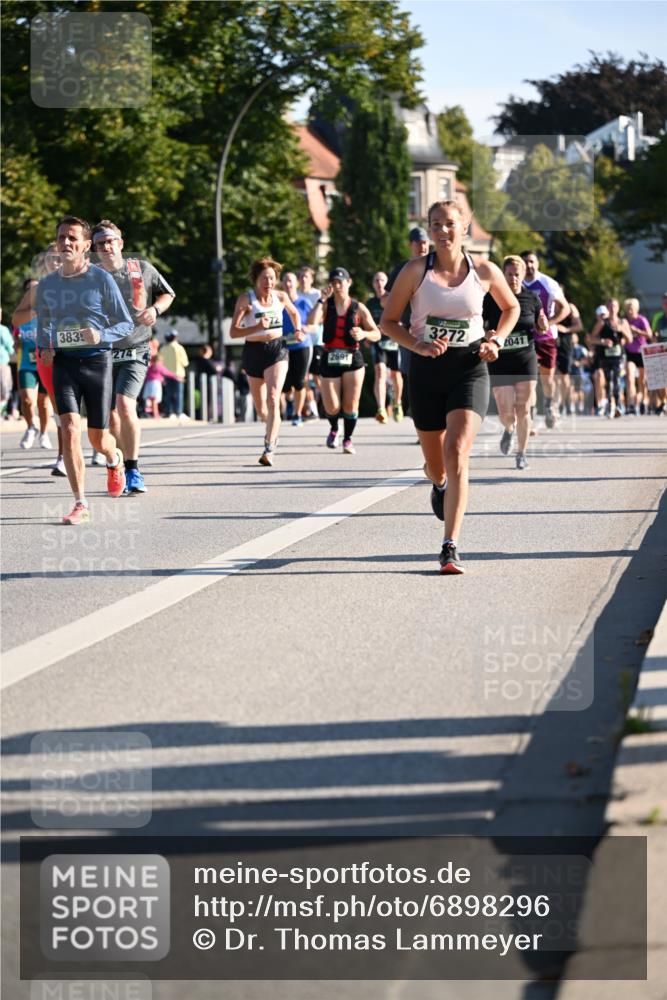 01.09.2024 - BARMER Alsterlauf Dr. Thomas Lammeyer http://msf.ph/oto/6898296 01.09.2024 09:36:30 Laufen 383, 274, 3272, 2041, 80 meine-sportfotos.de