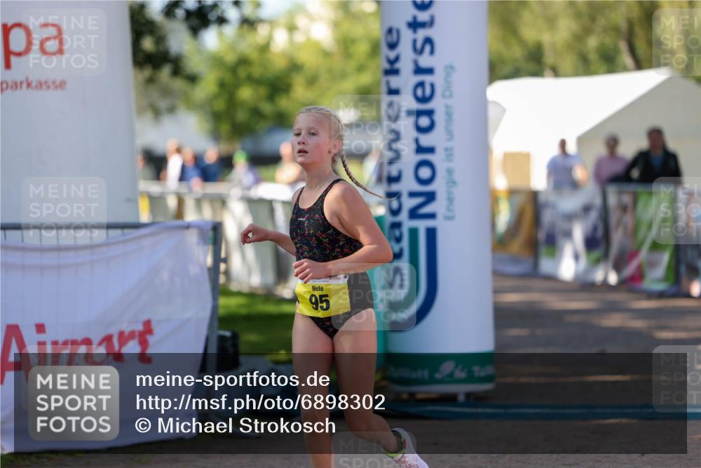 01.09.2024 - 17. Tribühne Triathlon Michael Strokosch http://msf.ph/oto/6898302 01.09.2024 09:55:59 Ziel 74, 95 meine-sportfotos.de