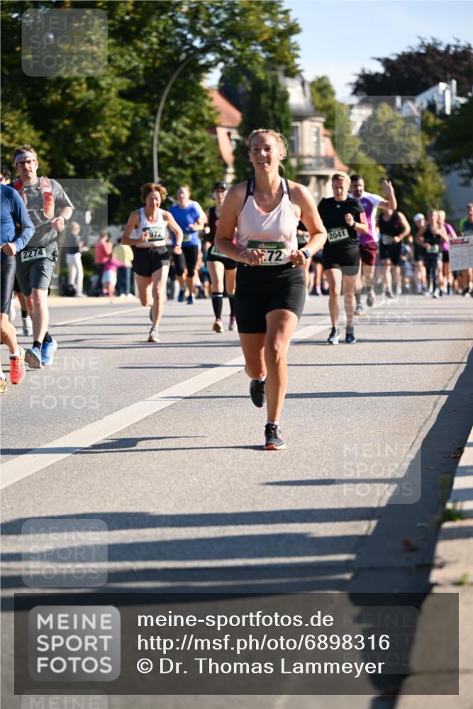 01.09.2024 - BARMER Alsterlauf Dr. Thomas Lammeyer http://msf.ph/oto/6898316 01.09.2024 09:36:30 Laufen 972, 2274, 272, 2041 meine-sportfotos.de