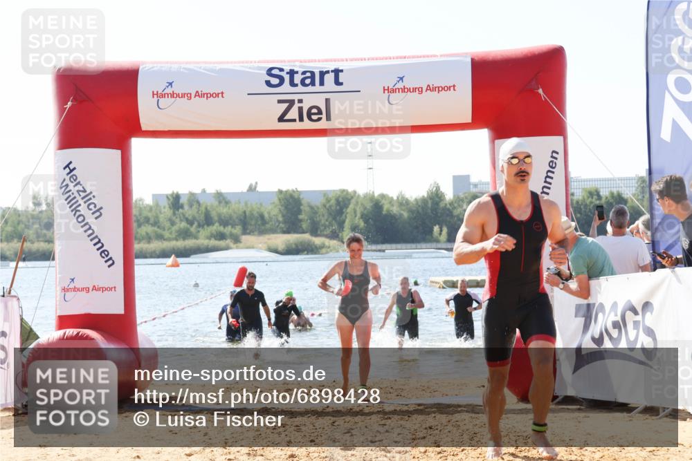 01.09.2024 - 17. Tribühne Triathlon Luisa Fischer http://msf.ph/oto/6898428 01.09.2024 11:44:22 Schwimmen 594, 621, 631, 648, 671, 678, 692, 706, 709 meine-sportfotos.de