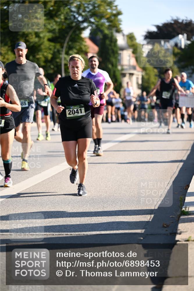 01.09.2024 - BARMER Alsterlauf Dr. Thomas Lammeyer http://msf.ph/oto/6898453 01.09.2024 09:36:34 Laufen 85, 2041 meine-sportfotos.de