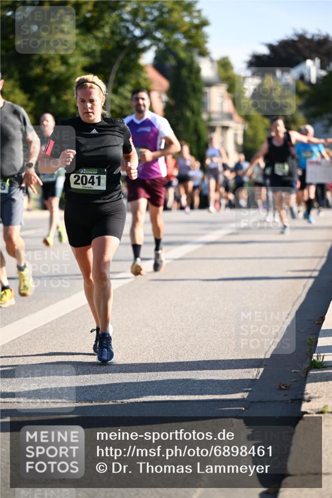 01.09.2024 - BARMER Alsterlauf Dr. Thomas Lammeyer http://msf.ph/oto/6898461 01.09.2024 09:36:35 Laufen 2041 meine-sportfotos.de