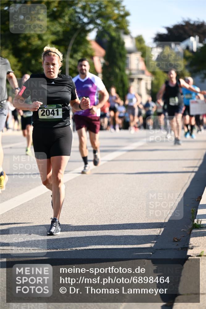 01.09.2024 - BARMER Alsterlauf Dr. Thomas Lammeyer http://msf.ph/oto/6898464 01.09.2024 09:36:35 Laufen 35, 2041 meine-sportfotos.de