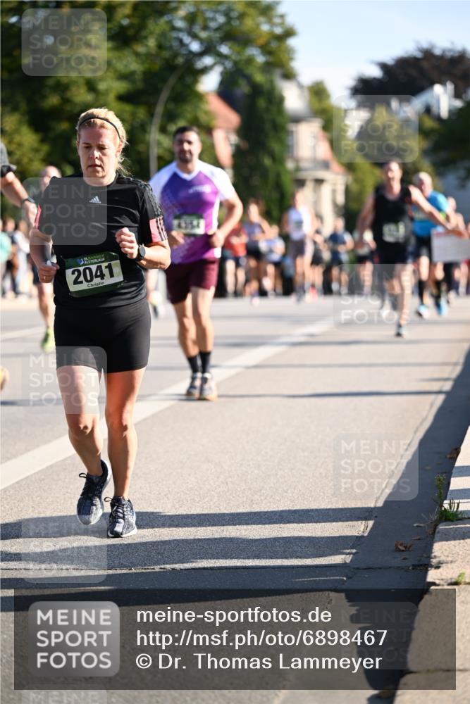 01.09.2024 - BARMER Alsterlauf Dr. Thomas Lammeyer http://msf.ph/oto/6898467 01.09.2024 09:36:35 Laufen 35, 5, 2041 meine-sportfotos.de