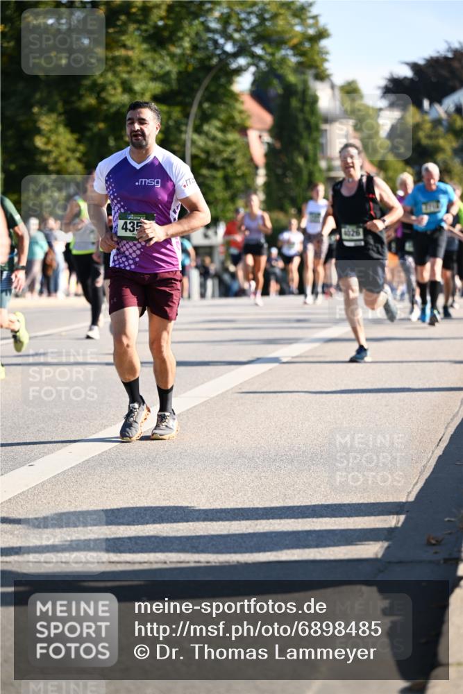 01.09.2024 - BARMER Alsterlauf Dr. Thomas Lammeyer http://msf.ph/oto/6898485 01.09.2024 09:36:36 Laufen 435 meine-sportfotos.de
