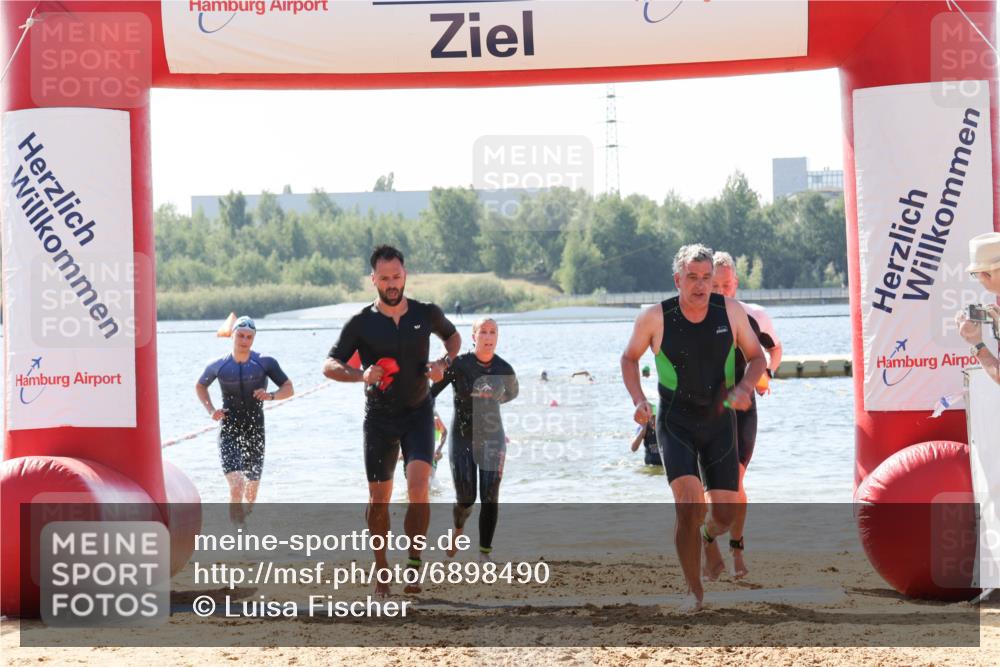 01.09.2024 - 17. Tribühne Triathlon Luisa Fischer http://msf.ph/oto/6898490 01.09.2024 11:44:27 Schwimmen 594, 631, 648, 671, 678, 692, 704, 706 meine-sportfotos.de