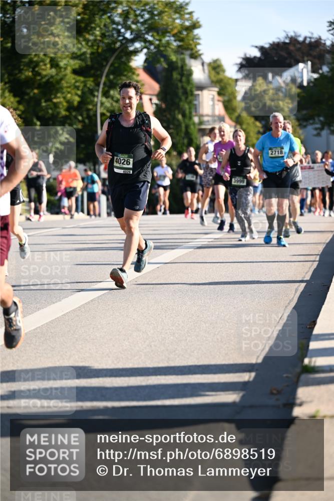 01.09.2024 - BARMER Alsterlauf Dr. Thomas Lammeyer http://msf.ph/oto/6898519 01.09.2024 09:36:37 Laufen 4026, 4026, 3999, 2718 meine-sportfotos.de