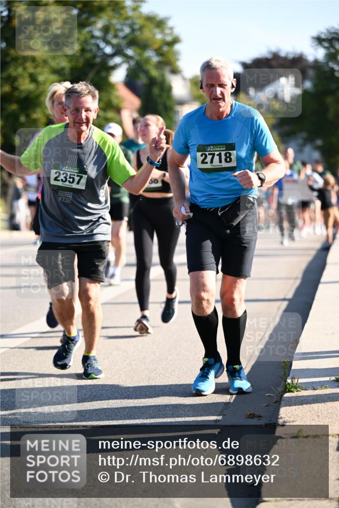01.09.2024 - BARMER Alsterlauf Dr. Thomas Lammeyer http://msf.ph/oto/6898632 01.09.2024 09:36:42 Laufen 2357, 2718 meine-sportfotos.de