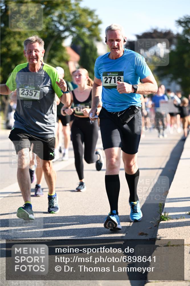 01.09.2024 - BARMER Alsterlauf Dr. Thomas Lammeyer http://msf.ph/oto/6898641 01.09.2024 09:36:42 Laufen 2357, 5, 2718 meine-sportfotos.de