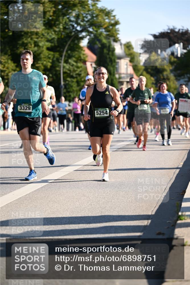 01.09.2024 - BARMER Alsterlauf Dr. Thomas Lammeyer http://msf.ph/oto/6898751 01.09.2024 09:36:45 Laufen 3329, 5254, 2018 meine-sportfotos.de