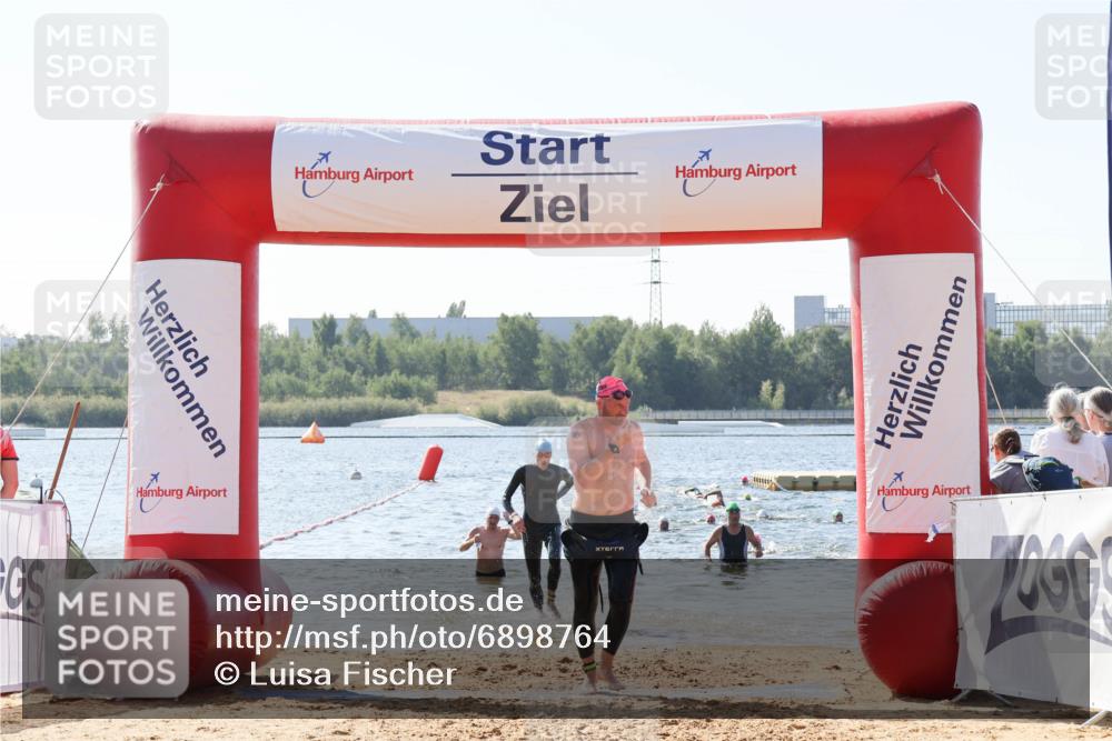 01.09.2024 - 17. Tribühne Triathlon Luisa Fischer http://msf.ph/oto/6898764 01.09.2024 11:45:17 Schwimmen 589, 593, 608, 710 meine-sportfotos.de