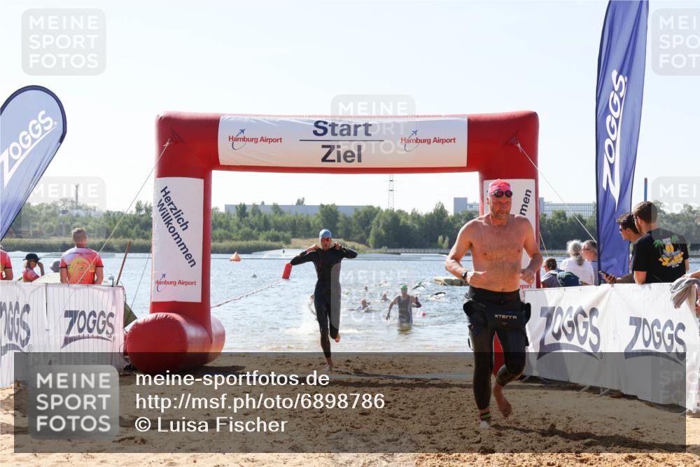 01.09.2024 - 17. Tribühne Triathlon Luisa Fischer http://msf.ph/oto/6898786 01.09.2024 11:45:20 Schwimmen 593, 608, 632, 710 meine-sportfotos.de