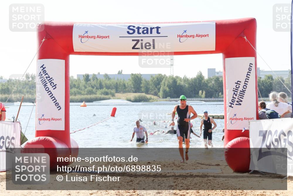 01.09.2024 - 17. Tribühne Triathlon Luisa Fischer http://msf.ph/oto/6898835 01.09.2024 11:45:27 Schwimmen 593, 601, 608, 622, 632, 670, 679, 710 meine-sportfotos.de