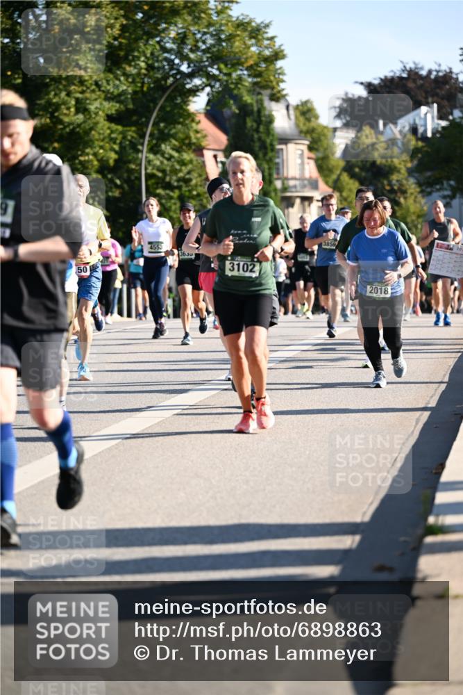 01.09.2024 - BARMER Alsterlauf Dr. Thomas Lammeyer http://msf.ph/oto/6898863 01.09.2024 09:36:47 Laufen 50, 12, 4553, 1363, 3102, 3859, 2018 meine-sportfotos.de