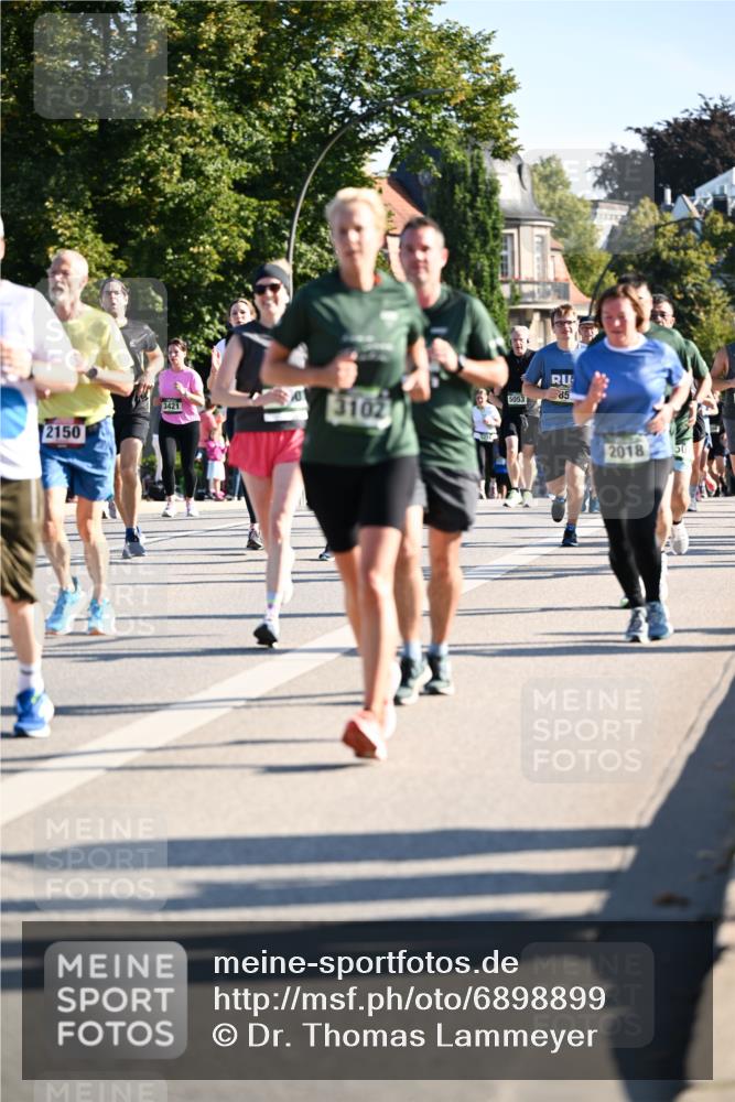 01.09.2024 - BARMER Alsterlauf Dr. Thomas Lammeyer http://msf.ph/oto/6898899 01.09.2024 09:36:48 Laufen 2150, 85, 3421, 3102, 5053, 2018, 50 meine-sportfotos.de