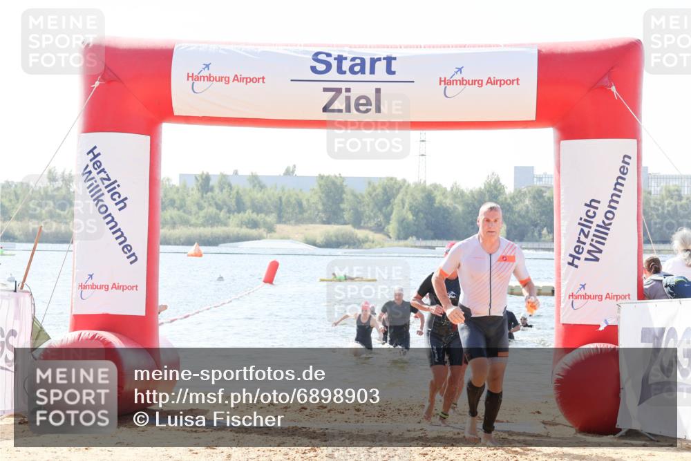 01.09.2024 - 17. Tribühne Triathlon Luisa Fischer http://msf.ph/oto/6898903 01.09.2024 11:45:35 Schwimmen 573, 601, 620, 622, 632, 670, 679, 713 meine-sportfotos.de