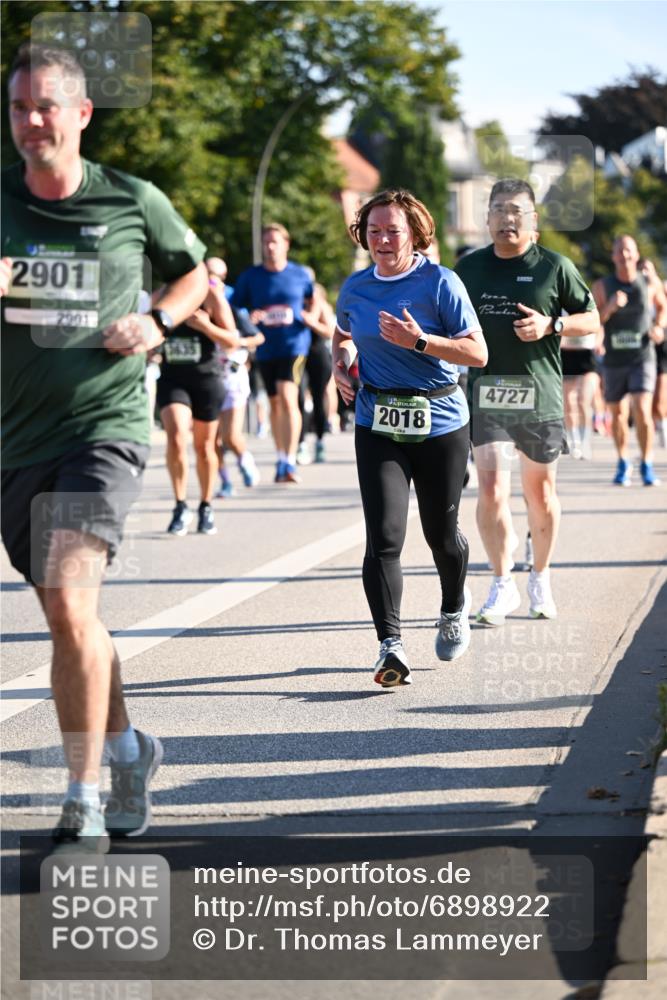 01.09.2024 - BARMER Alsterlauf Dr. Thomas Lammeyer http://msf.ph/oto/6898922 01.09.2024 09:36:50 Laufen 2901, 2901, 2018, 14145, 4727 meine-sportfotos.de