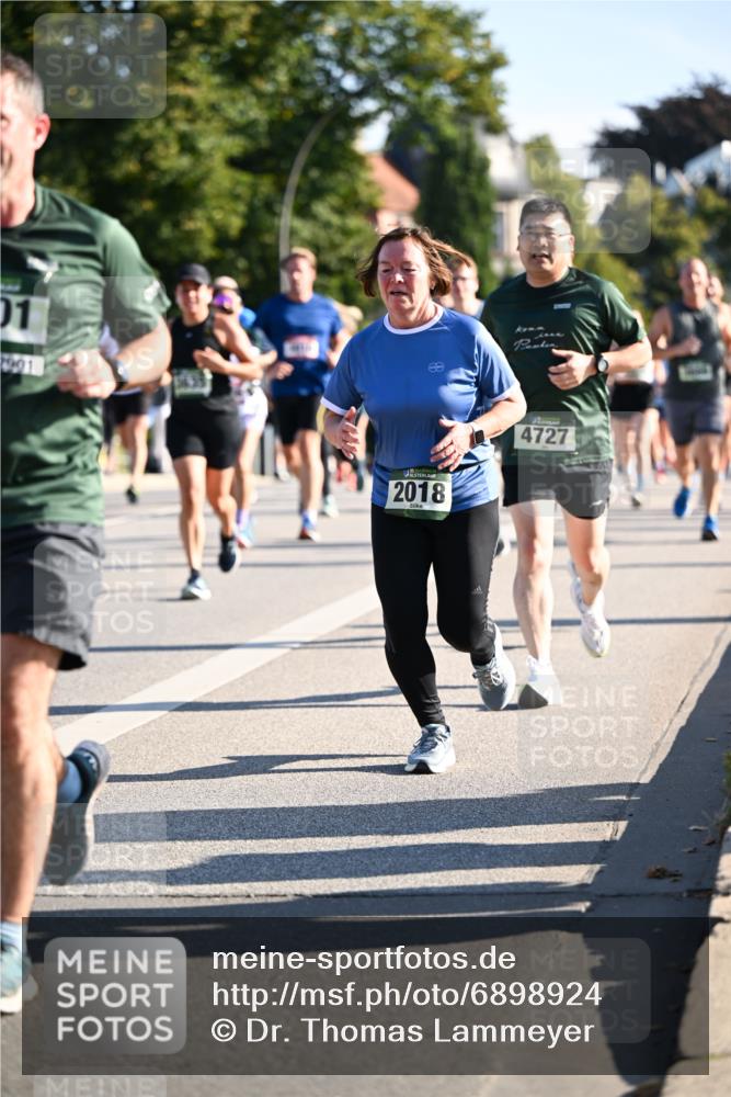 01.09.2024 - BARMER Alsterlauf Dr. Thomas Lammeyer http://msf.ph/oto/6898924 01.09.2024 09:36:50 Laufen 01, 2901, 2018, 4727 meine-sportfotos.de
