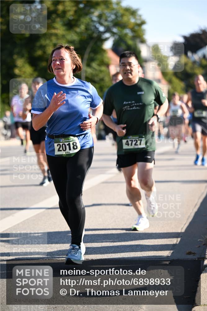 01.09.2024 - BARMER Alsterlauf Dr. Thomas Lammeyer http://msf.ph/oto/6898933 01.09.2024 09:36:51 Laufen 135, 2018, 4727 meine-sportfotos.de