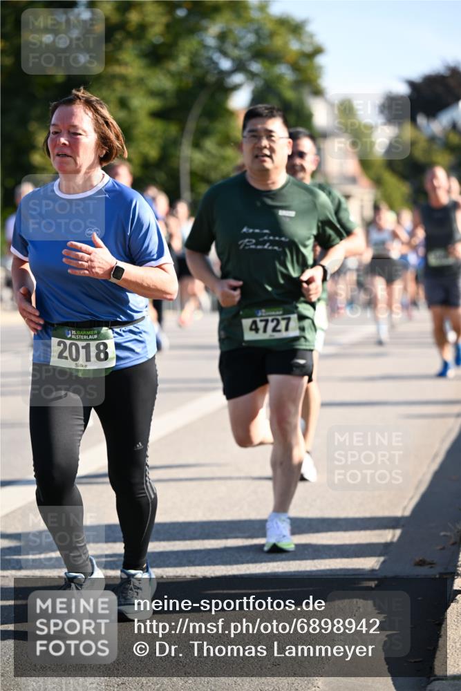 01.09.2024 - BARMER Alsterlauf Dr. Thomas Lammeyer http://msf.ph/oto/6898942 01.09.2024 09:36:51 Laufen 1635, 2018, 4727 meine-sportfotos.de