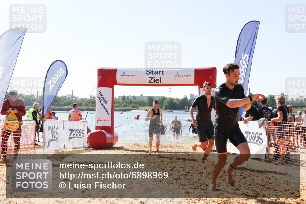 01.09.2024 - 17. Tribühne Triathlon Luisa Fischer http://msf.ph/oto/6898969 01.09.2024 11:45:46 Schwimmen 573, 598, 609, 611, 620, 663, 675, 713 meine-sportfotos.de