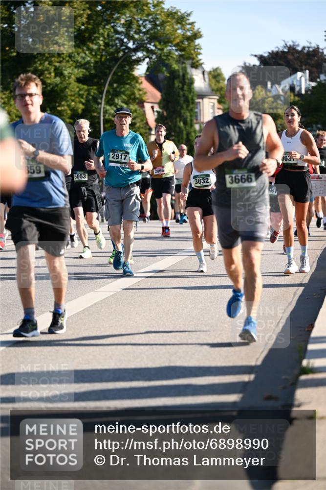 01.09.2024 - BARMER Alsterlauf Dr. Thomas Lammeyer http://msf.ph/oto/6898990 01.09.2024 09:36:54 Laufen 359, 5053, 2917, 2917, 10, 2066, 3632, 3666, 491 meine-sportfotos.de