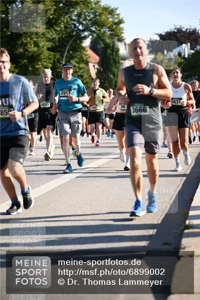 01.09.2024 - BARMER Alsterlauf Dr. Thomas Lammeyer http://msf.ph/oto/6899002 01.09.2024 09:36:54 Laufen 852, 208, 5053, 2917, 363, 3666, 491, 3631 meine-sportfotos.de