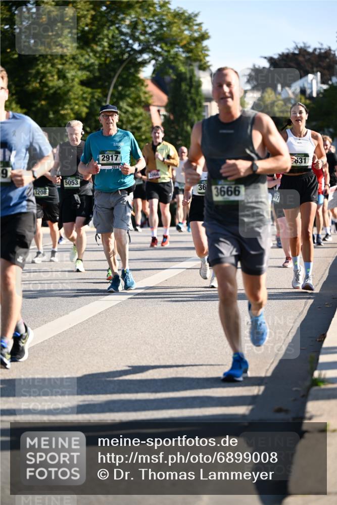 01.09.2024 - BARMER Alsterlauf Dr. Thomas Lammeyer http://msf.ph/oto/6899008 01.09.2024 09:36:54 Laufen 9, 3208, 5053, 2917, 2917, 36, 3666, 5631 meine-sportfotos.de