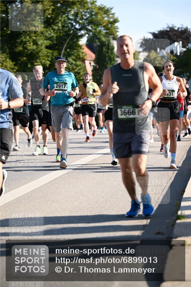 01.09.2024 - BARMER Alsterlauf Dr. Thomas Lammeyer http://msf.ph/oto/6899013 01.09.2024 09:36:54 Laufen 3208, 5053, 2917, 2917, 2066, 6, 3666, 3631 meine-sportfotos.de